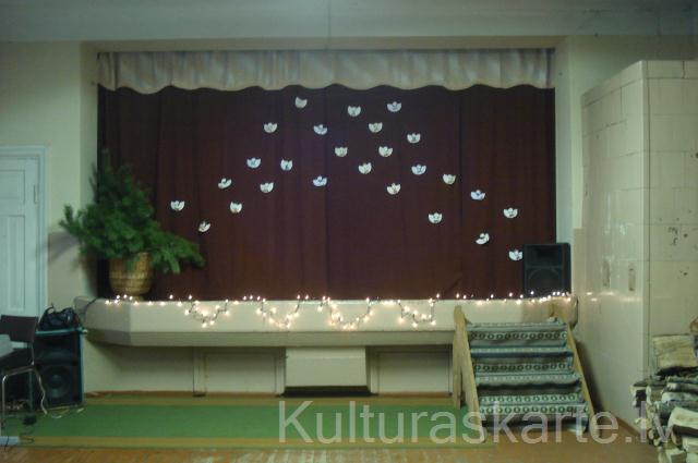 Skatuve Lībagu tautas namā Lībagos